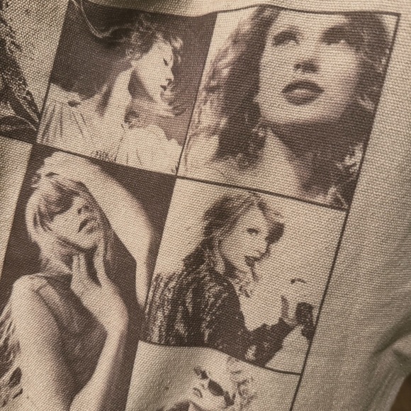 RARE Eras Tour Canvas Tote Bag- Offical Merch Truck, updated with TTPD - Picture 9 of 9